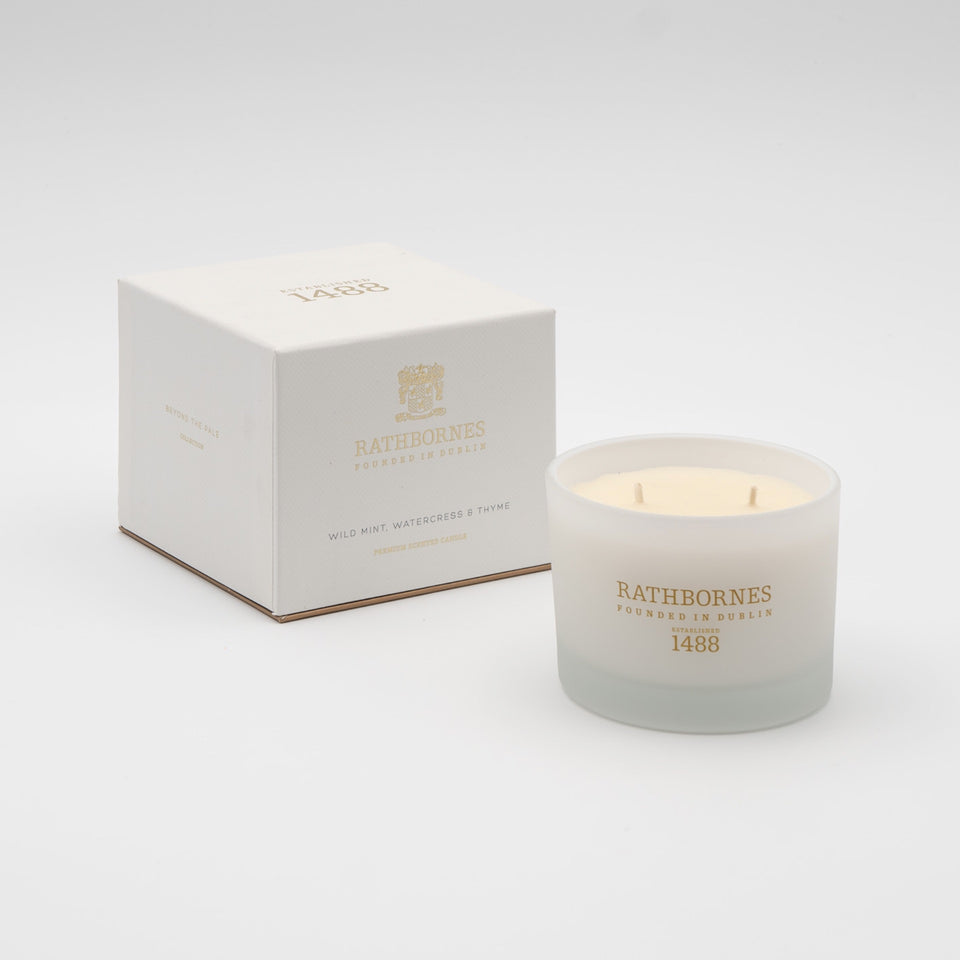 Duftkerze Wild Mint, Watercress & Thyme mit Verpackung